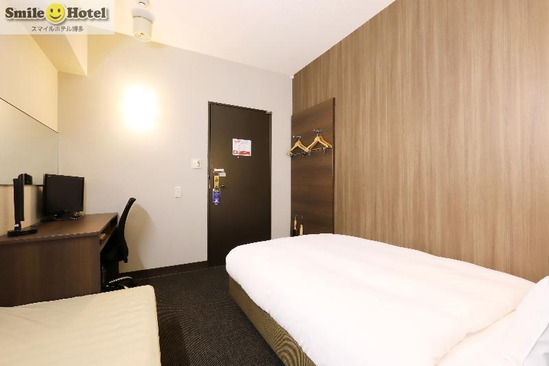 Smile Smart Inn Hakata Fukuoka  Zewnętrze zdjęcie